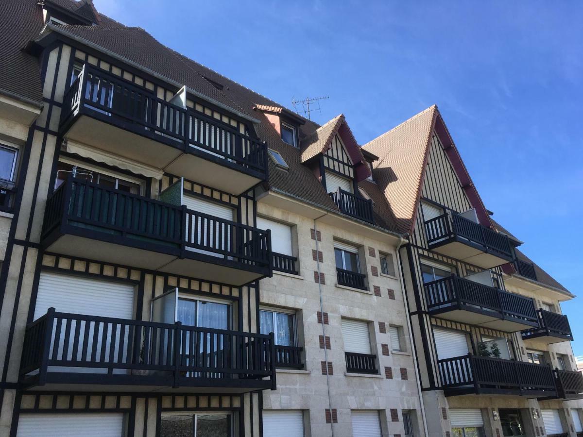 L'Atelier Des Planches Appartement Deauville Buitenkant foto