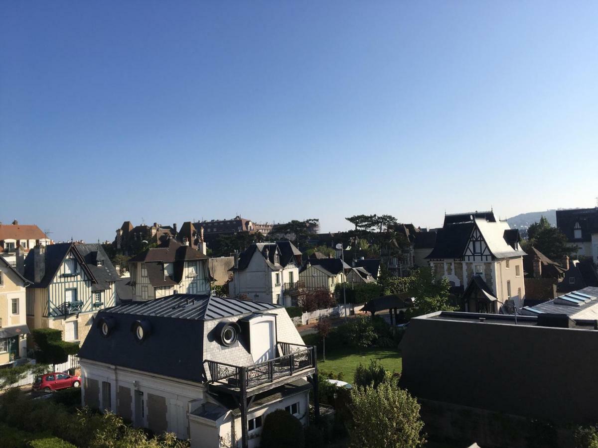 L'Atelier Des Planches Appartement Deauville Buitenkant foto